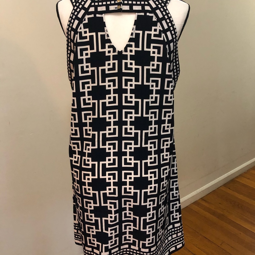 Graphic cotton shift dress. Size large